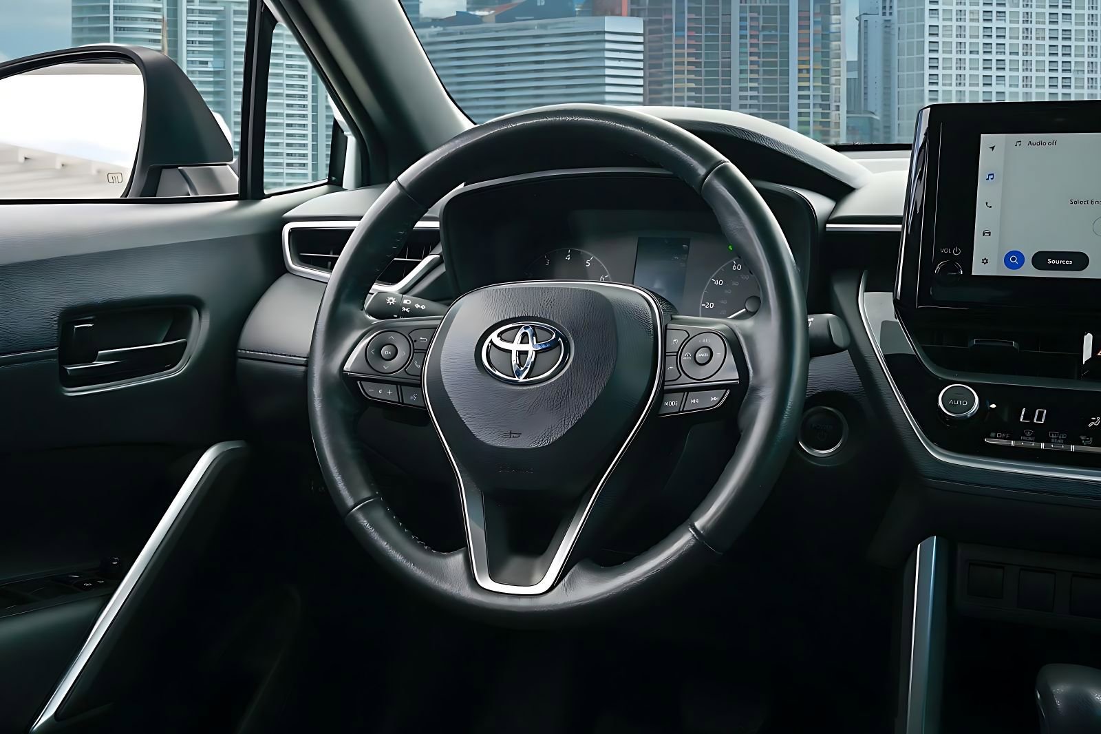 Used 2023 Toyota Corolla Cross AWD Hybrid image 20