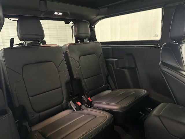 Used 2023 Ford Bronco Badlands image 19