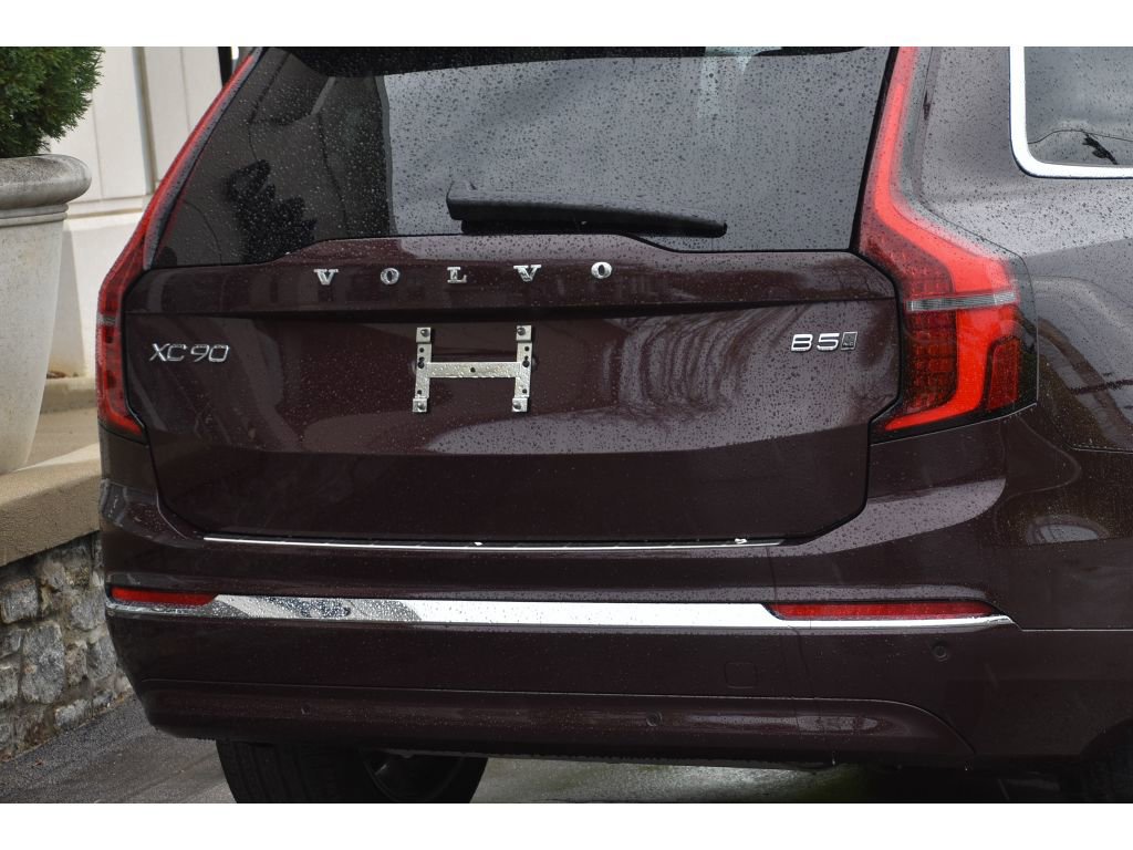 Certified 2026 Volvo XC90 B5 Core w/ Protection Package Premier image 30