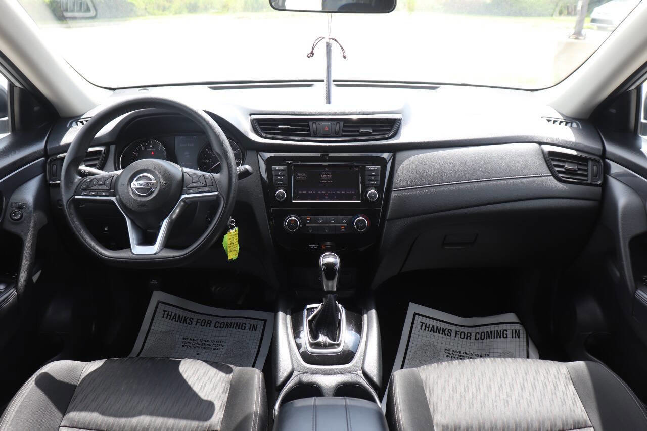 Used 2018 Nissan Rogue S image 14