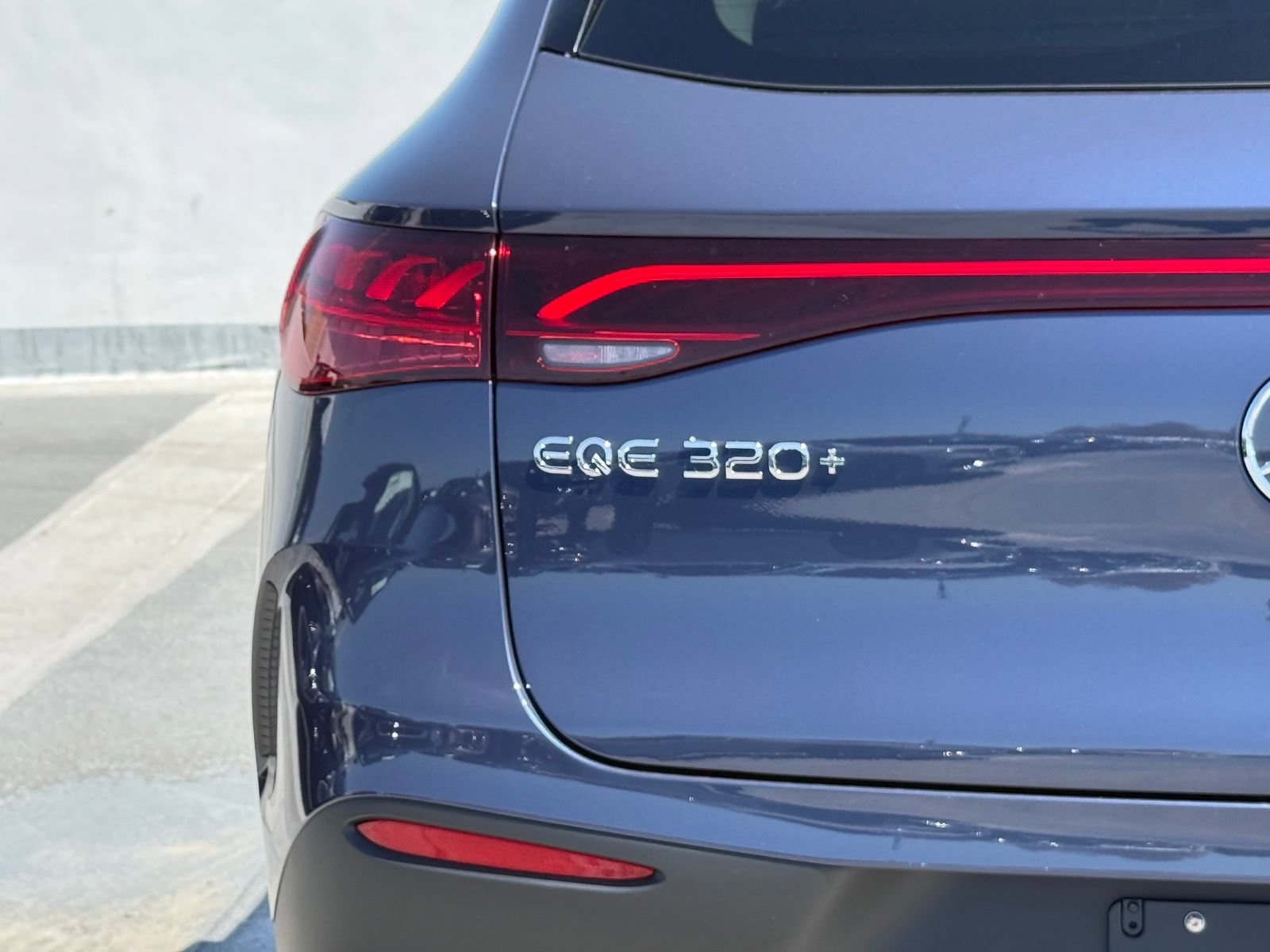 New 2027 Mercedes-Benz EQE 320+ SUV image 9