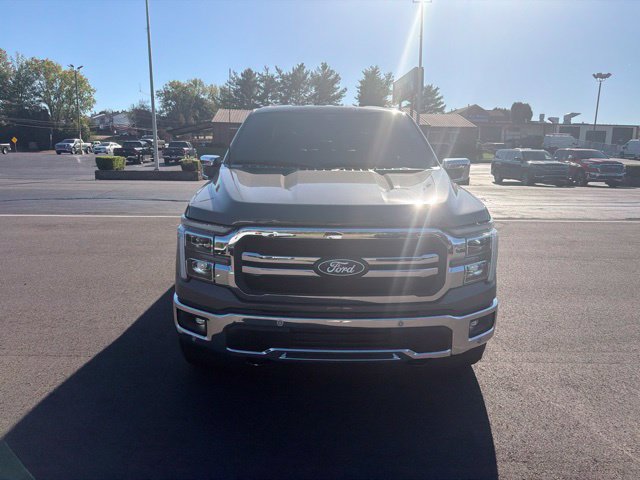Used 2025 Ford F150 Lariat w/ Equipment Group 501A Mid AWD/4WD image 3