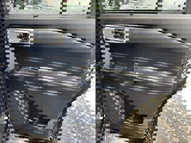 Used 2020 Ford Explorer Limited image 14