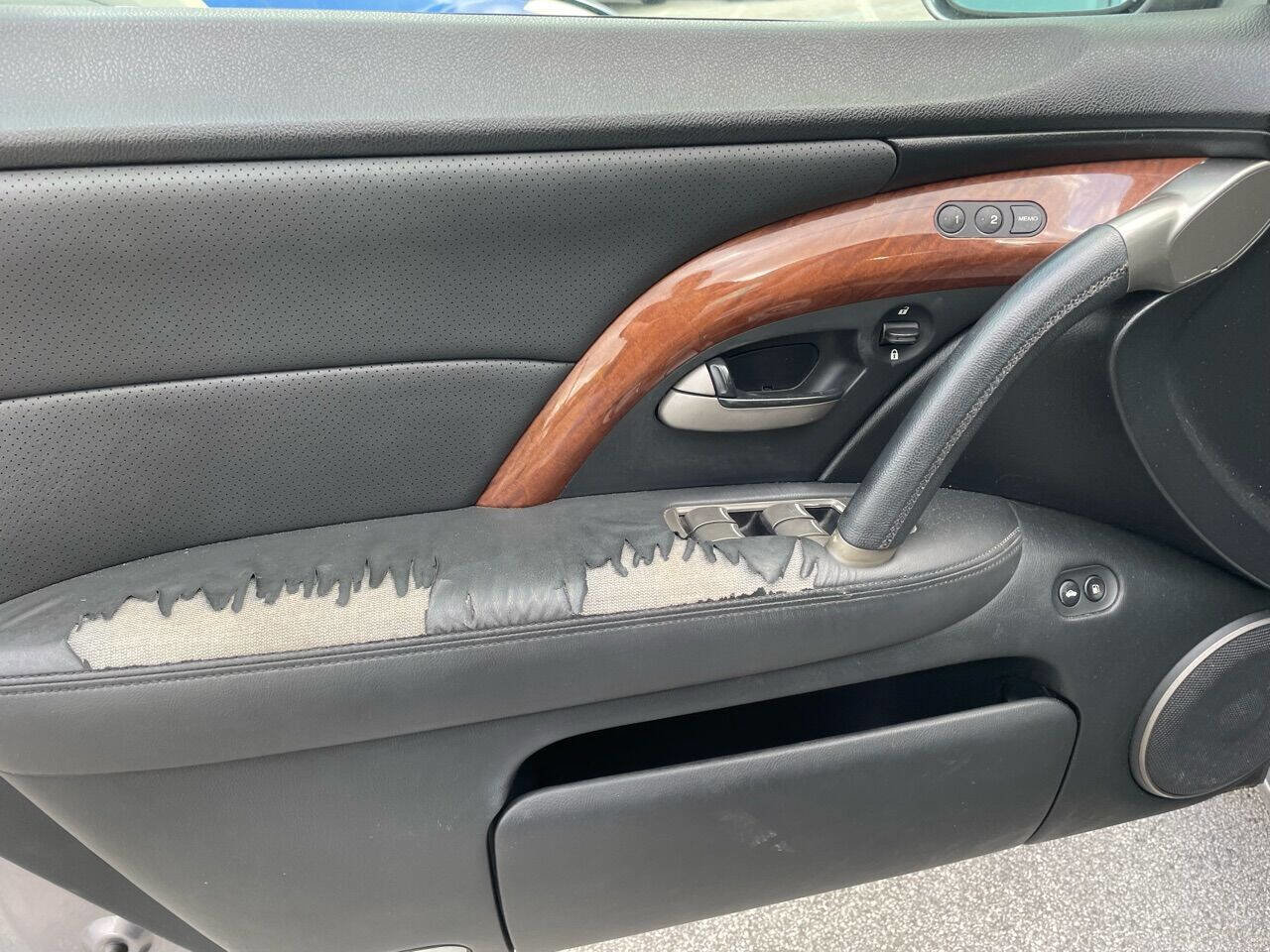 Used 2006 Acura RL image 10