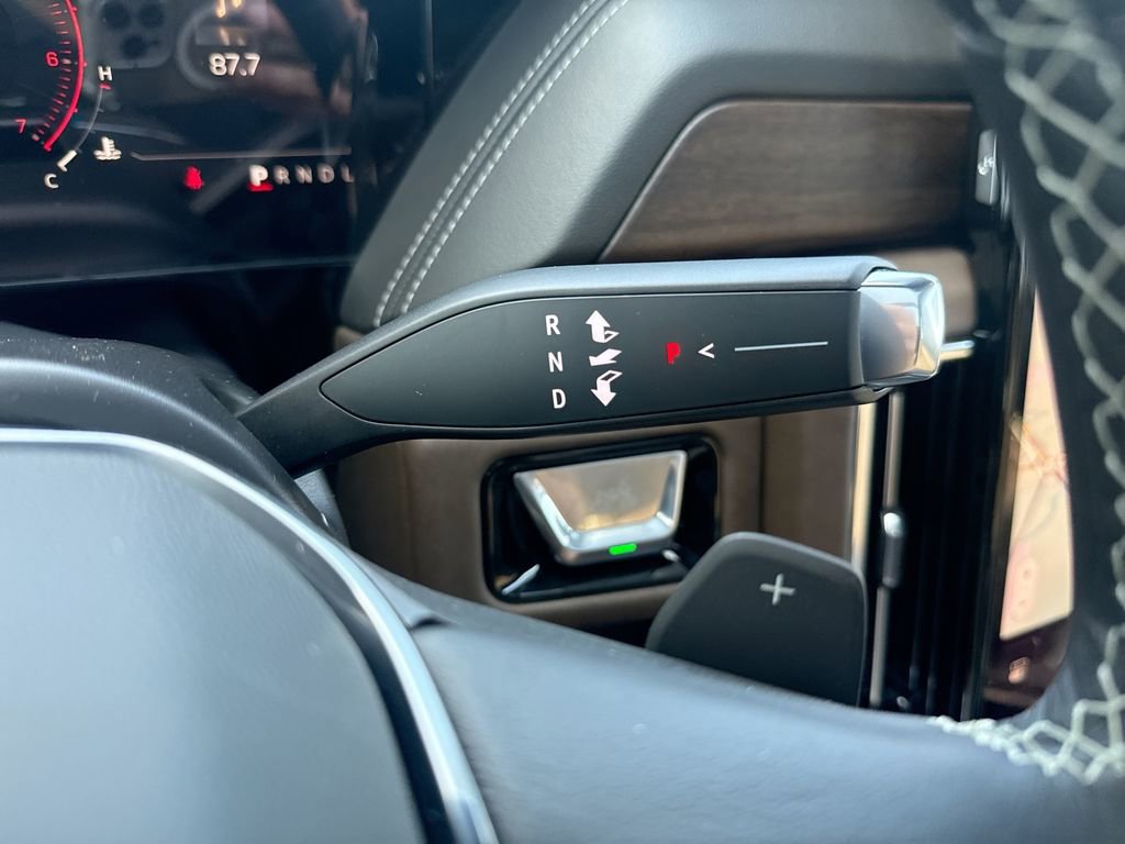 New 2026 GMC Yukon XL Denali Ultimate AWD/4WD image 16
