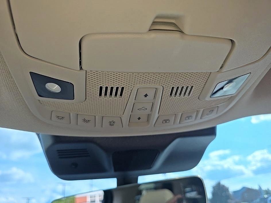 Used 2024 Lincoln Navigator Premiere image 25