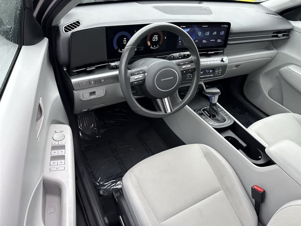 Used 2024 Hyundai Kona SEL AWD/4WD image 16