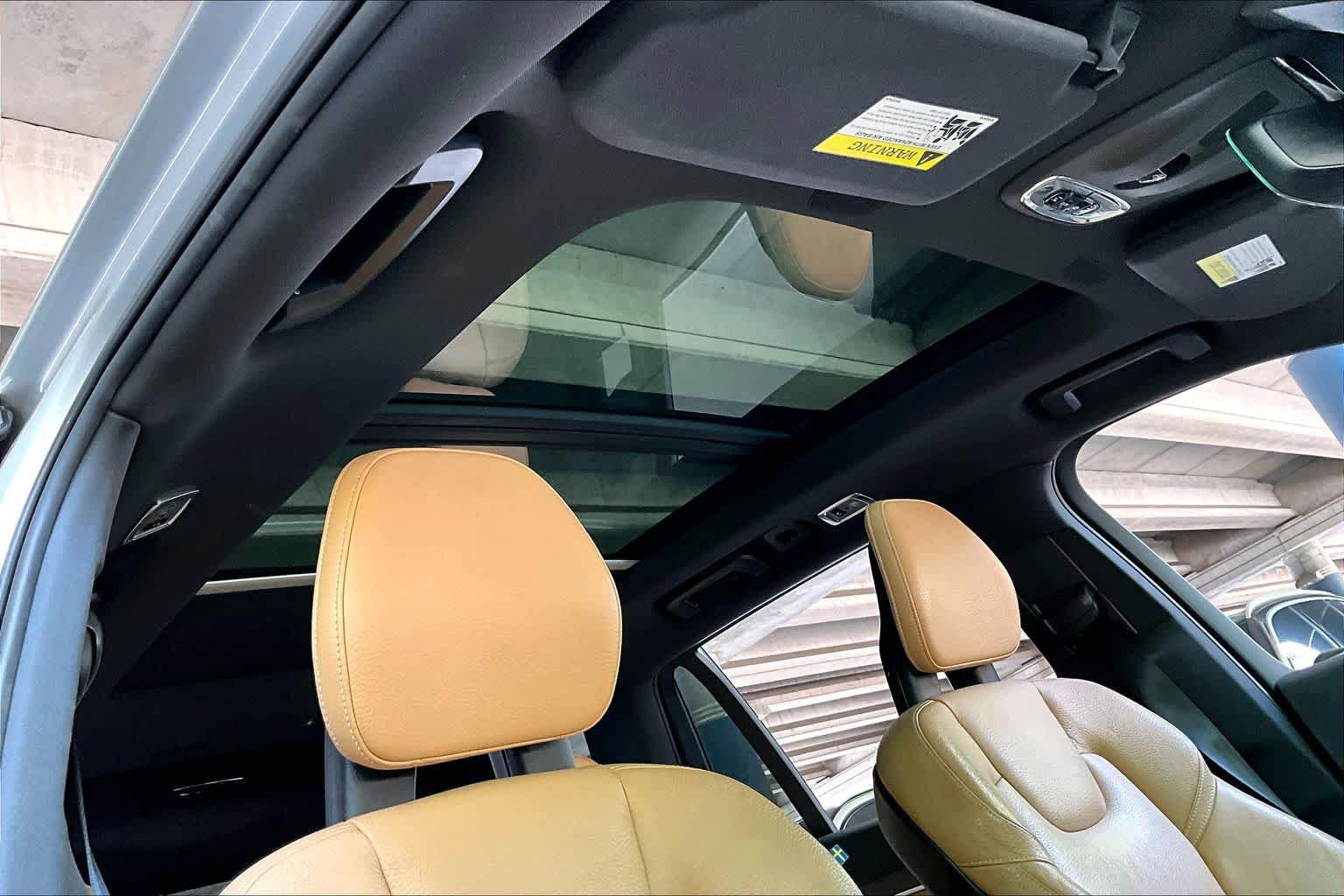 Used 2018 Volvo XC90 T6 Momentum w/ Convenience Package AWD/4WD image 13
