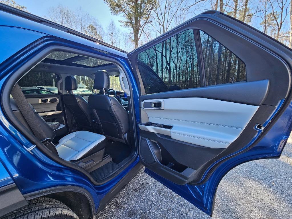 Used 2021 Ford Explorer XLT w/ Equipment Group 202A image 27
