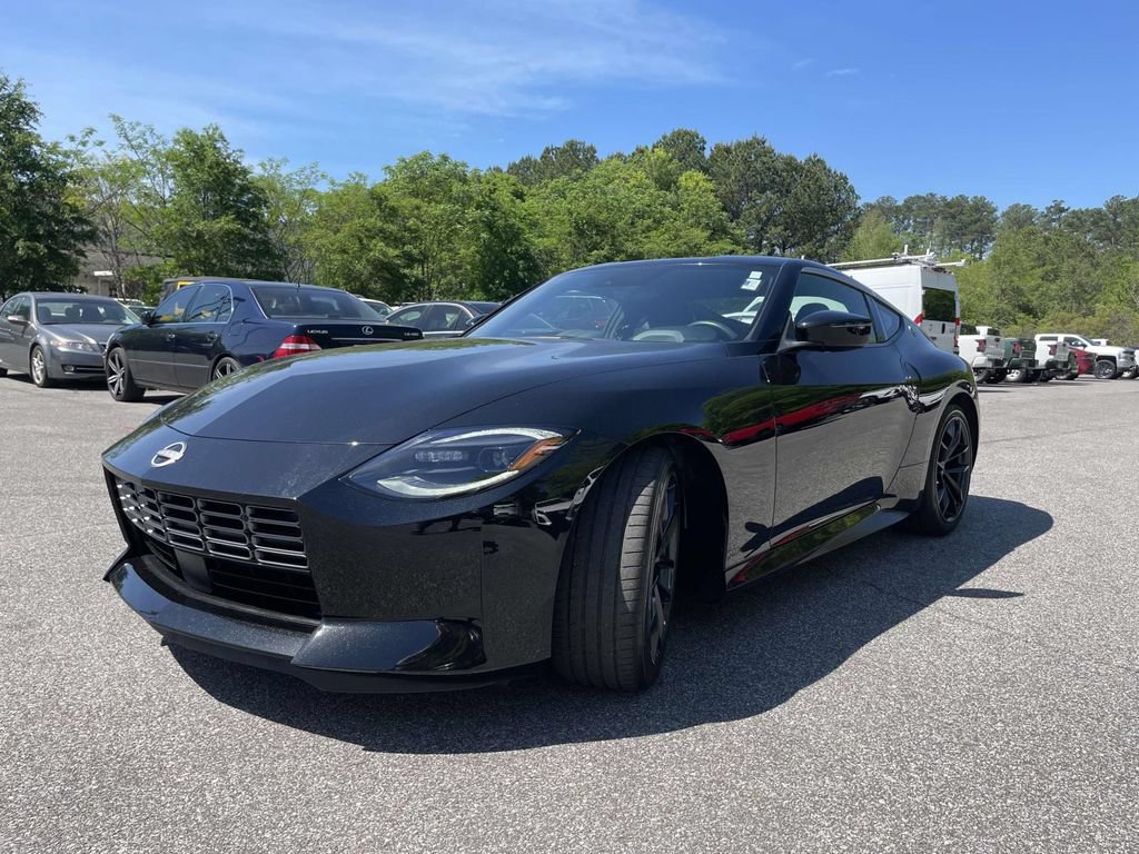 Used 2025 Nissan Z Performance w/ Floor Mat Package RWD image 7