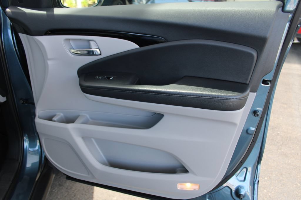 Used 2019 Honda Pilot Elite image 49