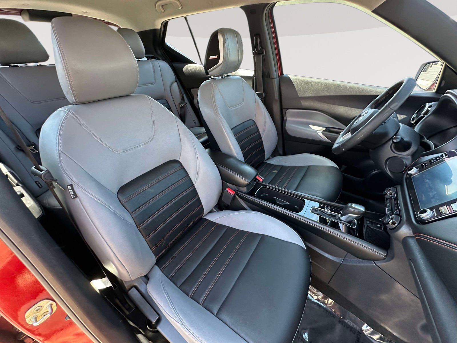 Used 2023 Nissan Kicks SR w/ SR Premium Package image 22