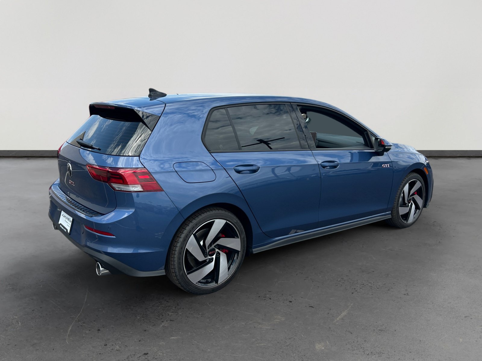 New 2026 Volkswagen Golf S FWD image 5