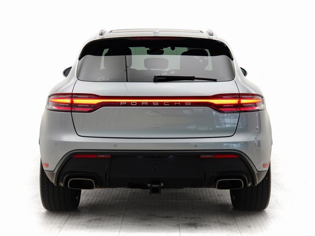 Used 2025 Porsche Macan image 37