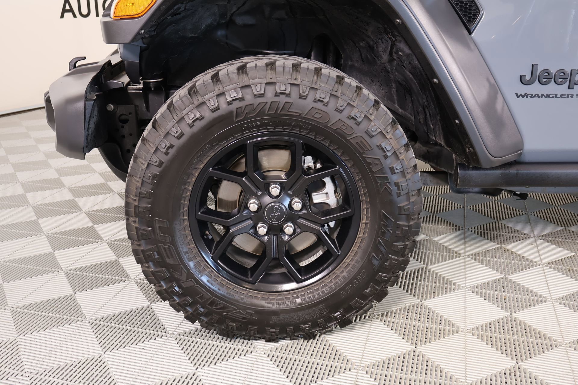 Used 2024 Jeep Wrangler Unlimited Sport AWD/4WD image 17