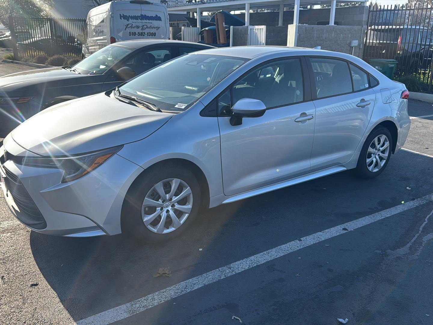 Used 2025 Toyota Corolla LE image 3