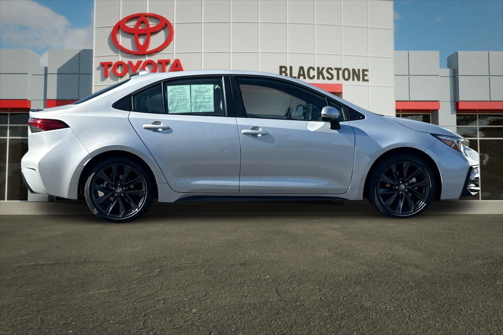 Certified 2026 Toyota Corolla XSE FWD image 2