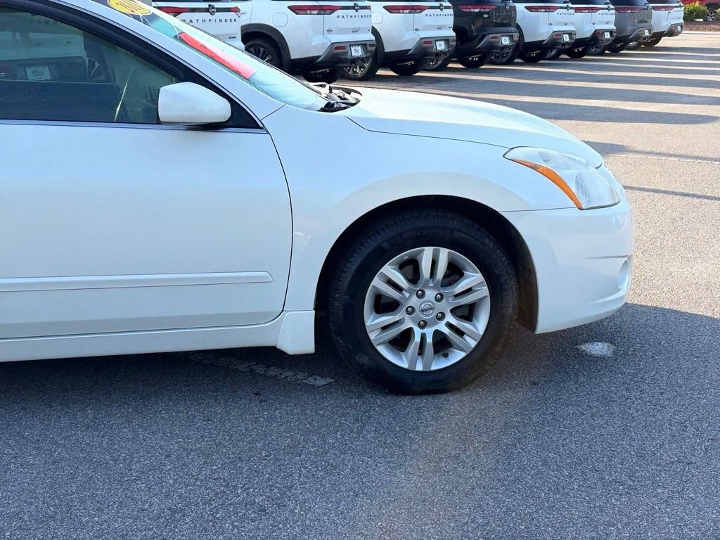 Used 2011 Nissan Altima 2.5 S w/ Special Edition Pkg FWD image 7