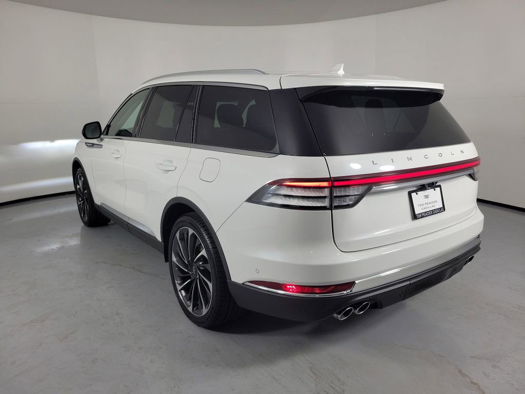 Used 2021 Lincoln Aviator Reserve w/ Equipment Group 202A AWD/4WD image 3