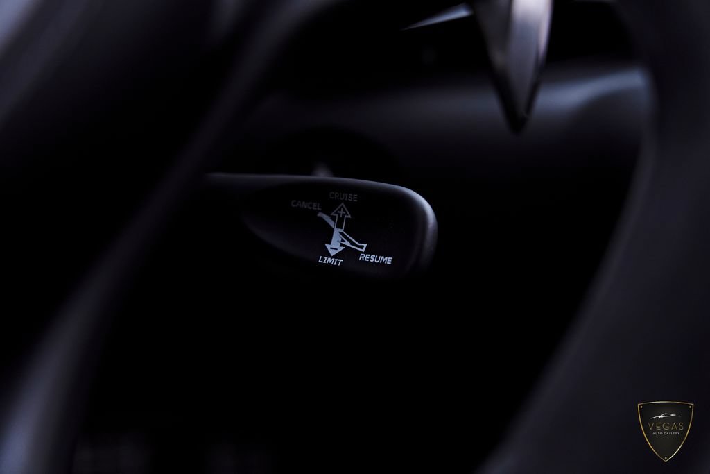Used 2025 McLaren Artura RWD image 68