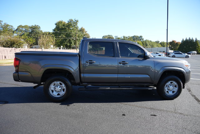 Used 2022 Toyota Tacoma SR w/ SR Convenience Package RWD image 8