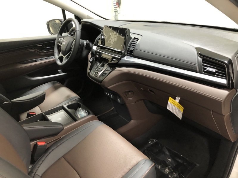 New 2026 Honda Odyssey Elite image 17
