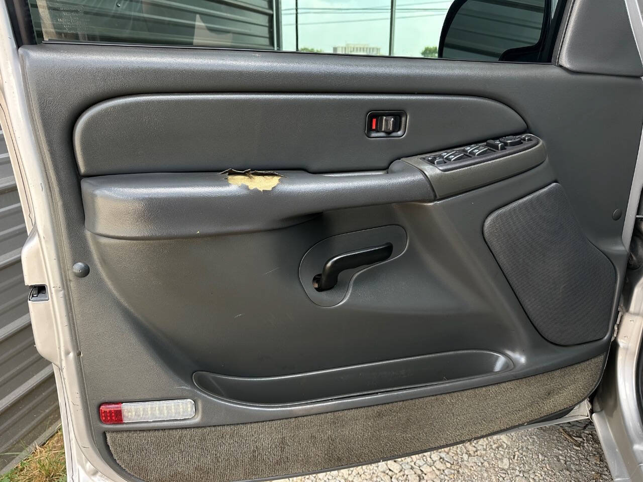 Used 2005 Chevrolet Silverado 1500 LS w/ Light Duty Power Package RWD image 11