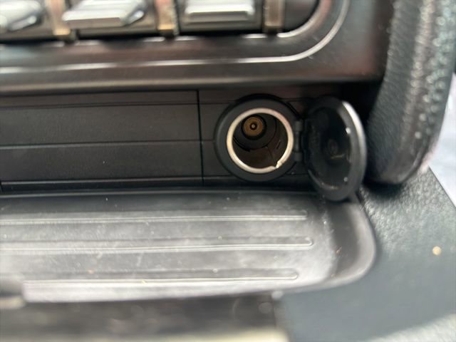 Used 2016 Ford Mustang Shelby GT350 w/ Technology Package image 35