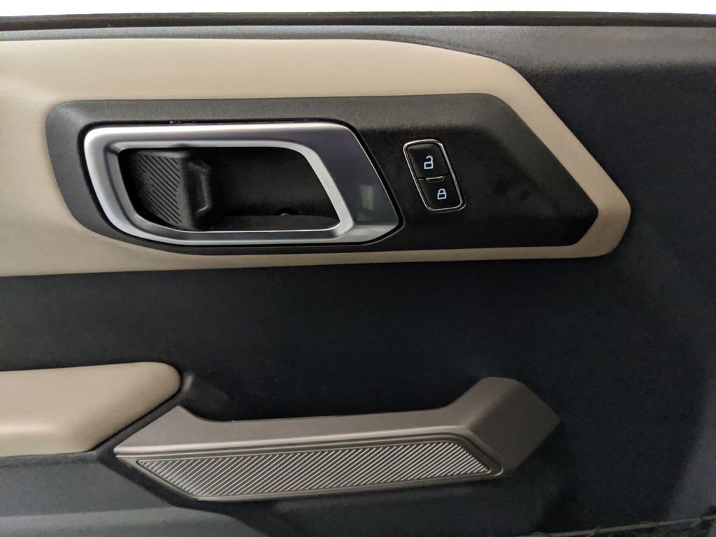 Certified 2023 Ford Bronco Wildtrak AWD/4WD image 18