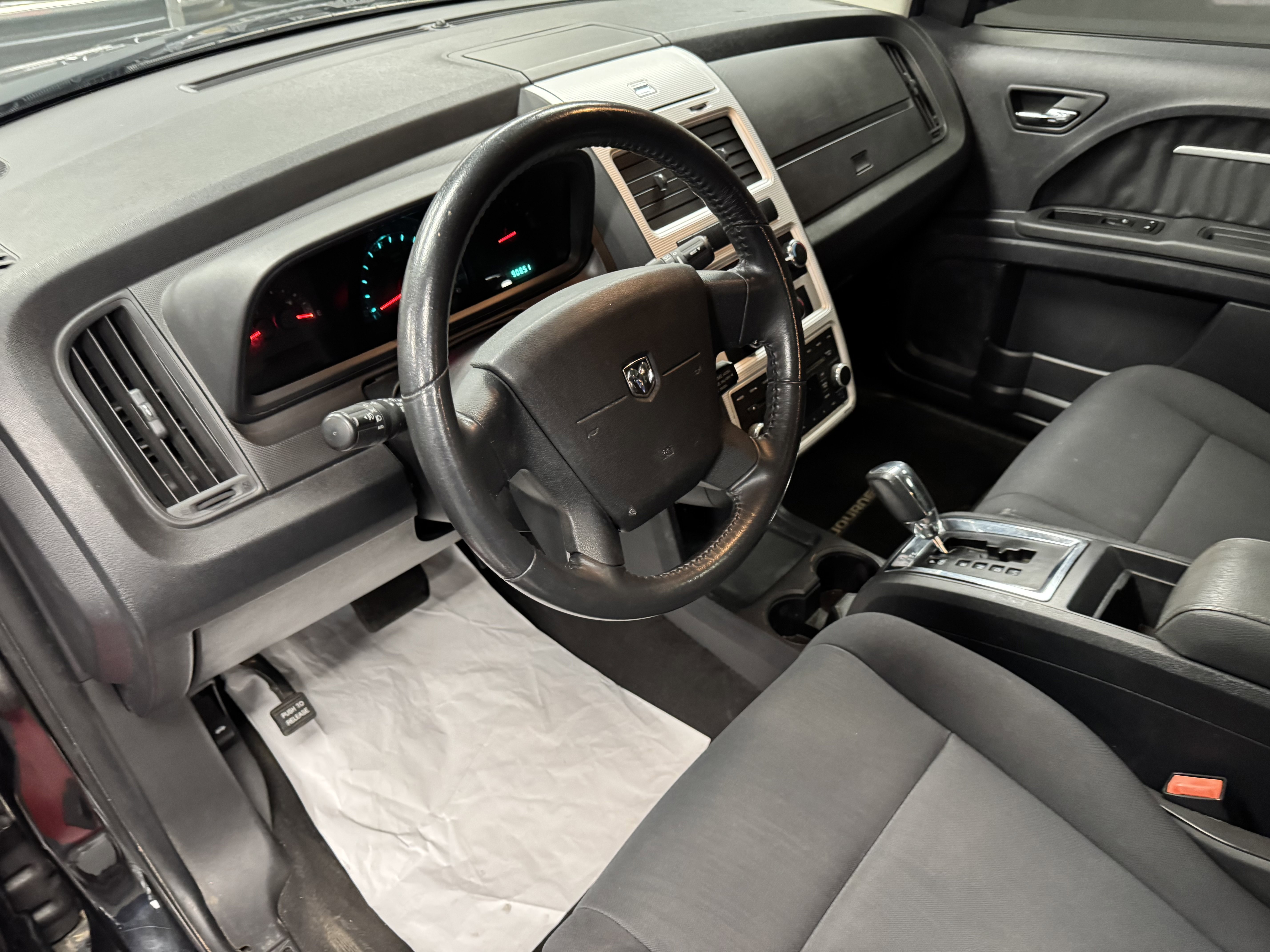 Used 2010 Dodge Journey SXT w/ Flexible Seating Group image 10