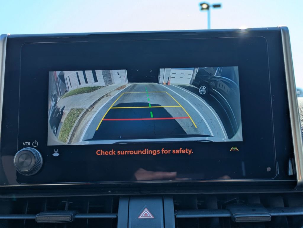 Used 2025 Toyota RAV4 XLE image 18