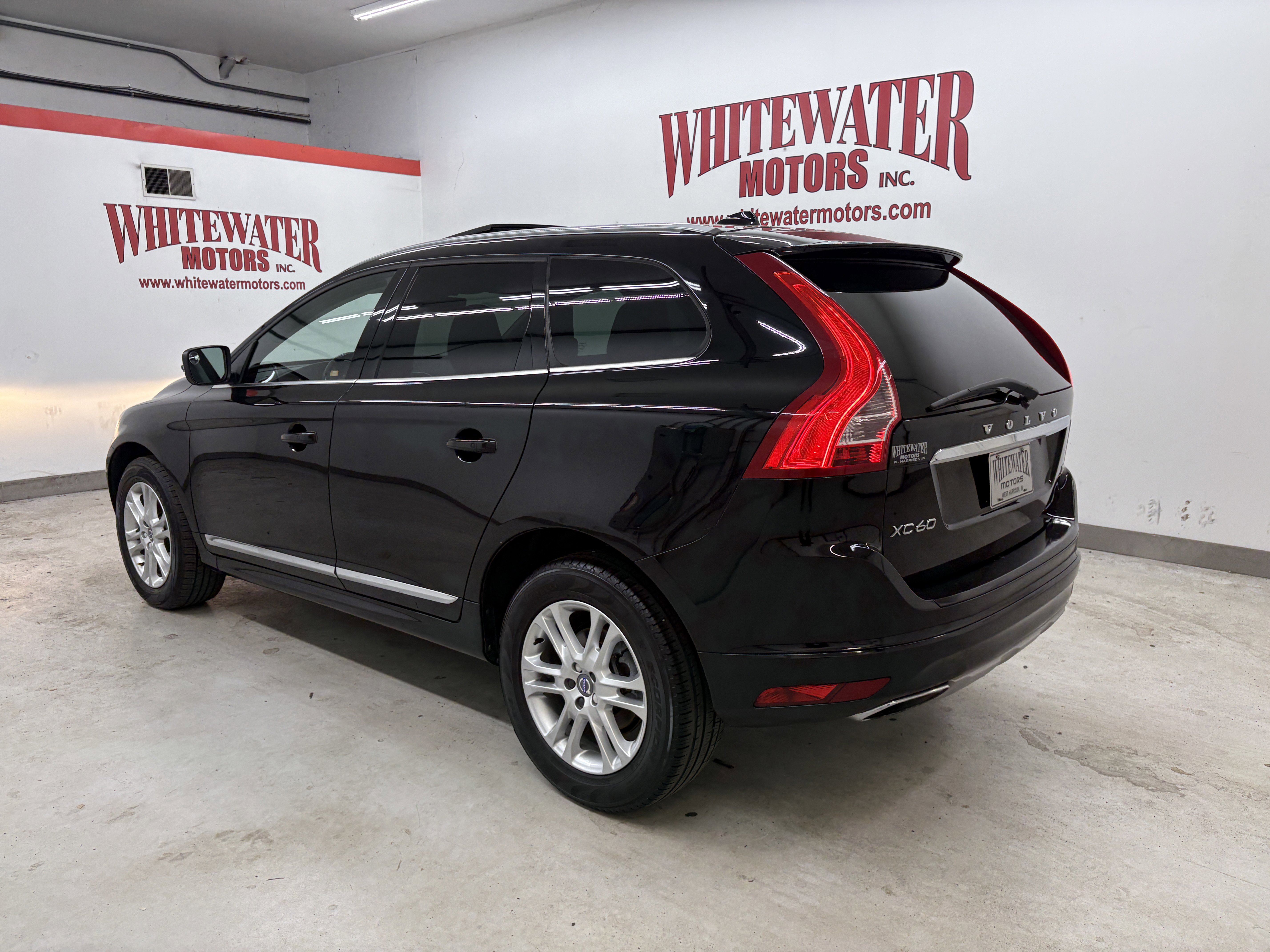 Used 2016 Volvo XC60 T5 Premier FWD image 2