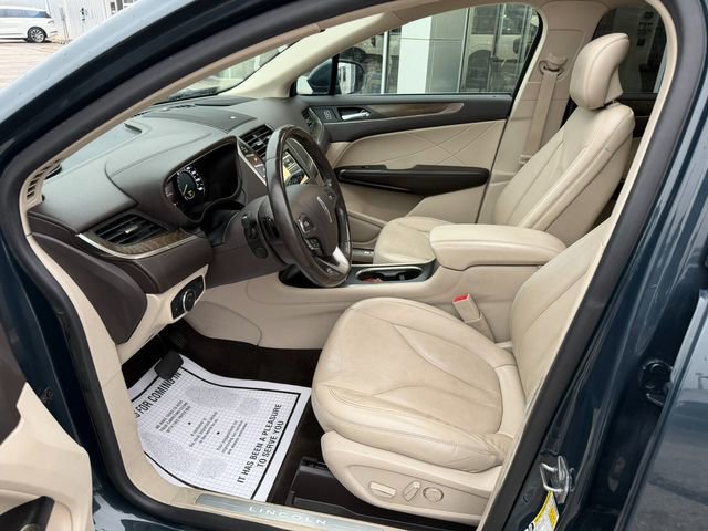 Used 2019 Lincoln MKC Reserve image 12