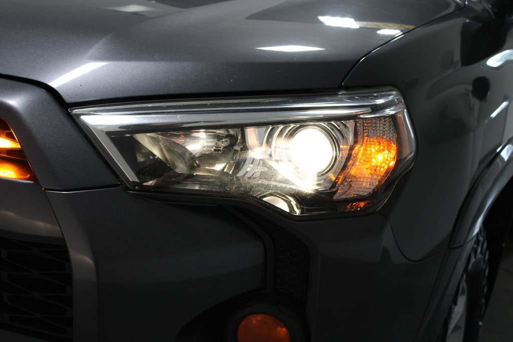 Used 2018 Toyota 4Runner SR5 image 49