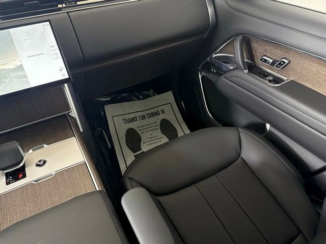 New 2025 Land Rover Range Rover SE image 26