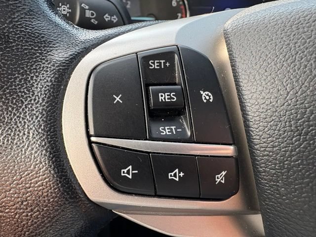Used 2022 Ford Explorer XLT w/ Equipment Group 202A AWD/4WD image 28