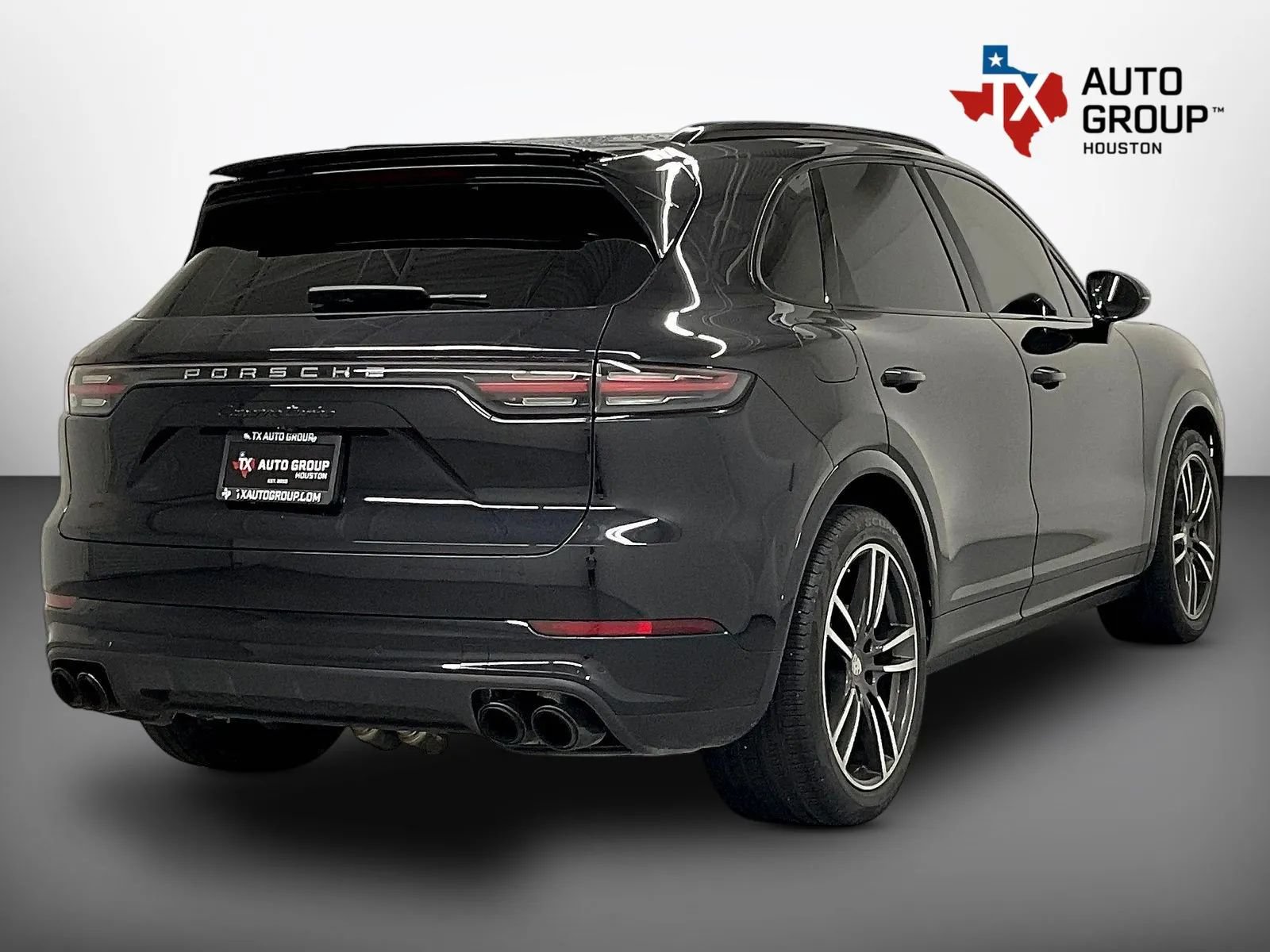 Used 2019 Porsche Cayenne Turbo AWD/4WD image 5