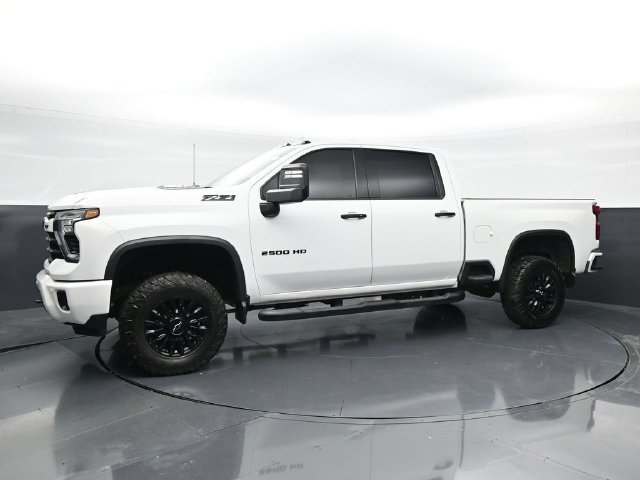 Used 2024 Chevrolet Silverado 2500 LTZ w/ LTZ Plus Package AWD/4WD image 6