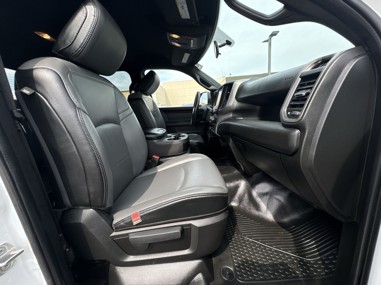 Used 2022 RAM 2500 Tradesman AWD/4WD image 27