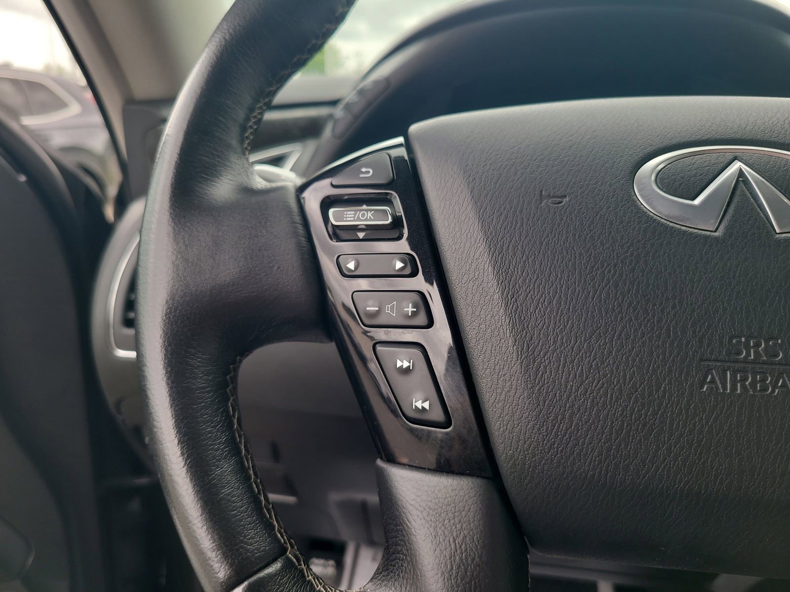 Used 2024 INFINITI QX80 Luxe AWD/4WD image 14