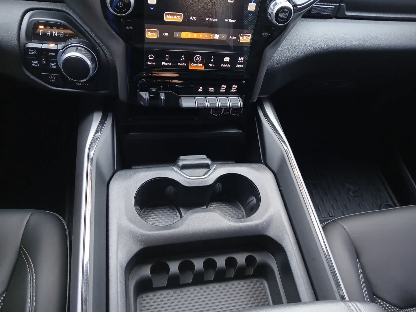 Used 2024 RAM 1500 Big Horn AWD/4WD image 37