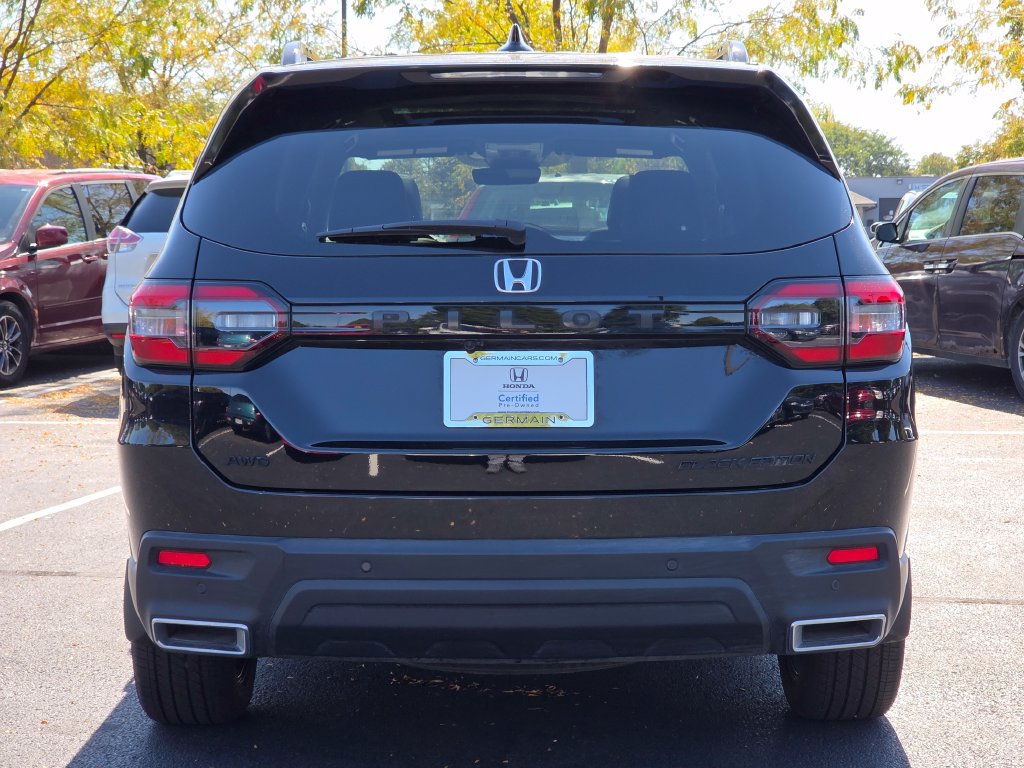 Certified 2025 Honda Pilot Black Edition image 27