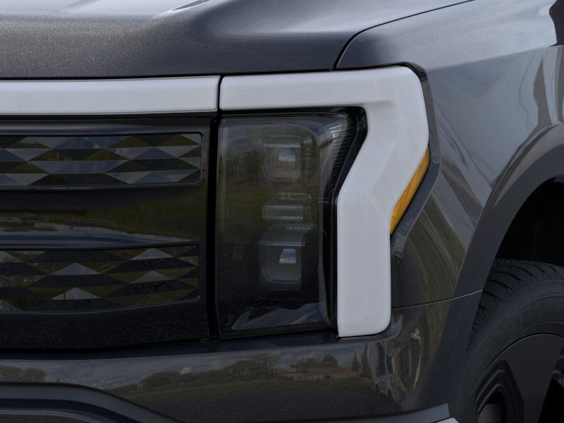 New 2025 Ford F150 Lightning Platinum image 18