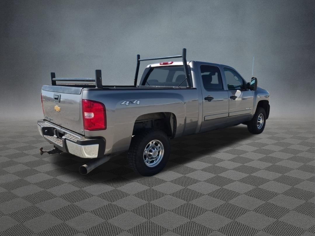 Used 2007 Chevrolet Silverado 2500 LT AWD/4WD image 3