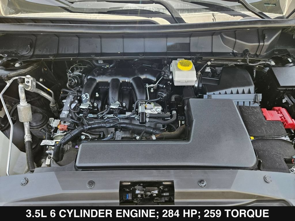 Used 2025 Nissan Pathfinder SV FWD image 37