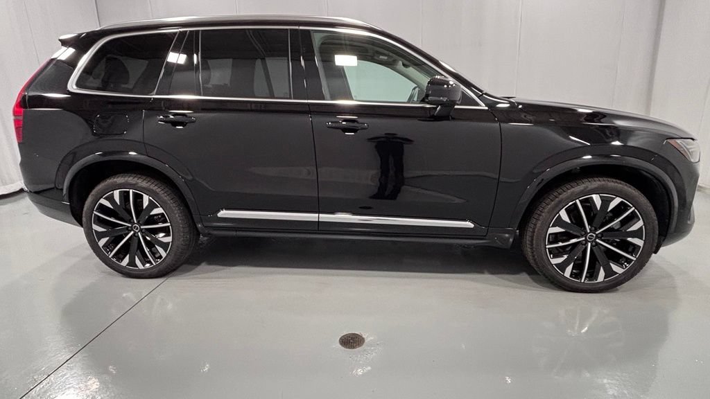 Certified 2026 Volvo XC90 B6 Plus AWD/4WD image 5