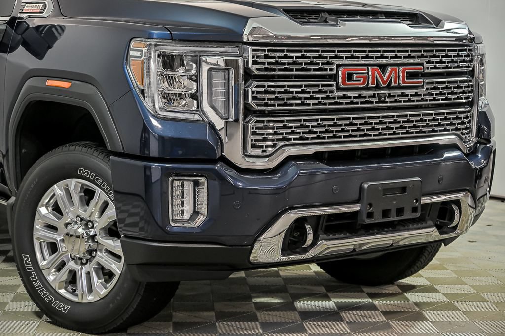 Used 2022 GMC Sierra 3500 Denali AWD/4WD image 2