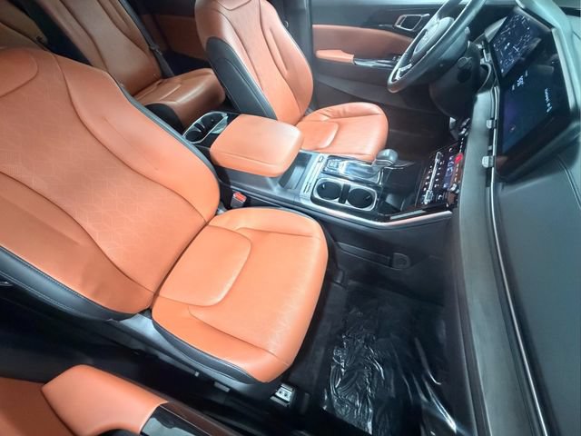 Used 2024 Kia Carnival SX FWD image 24