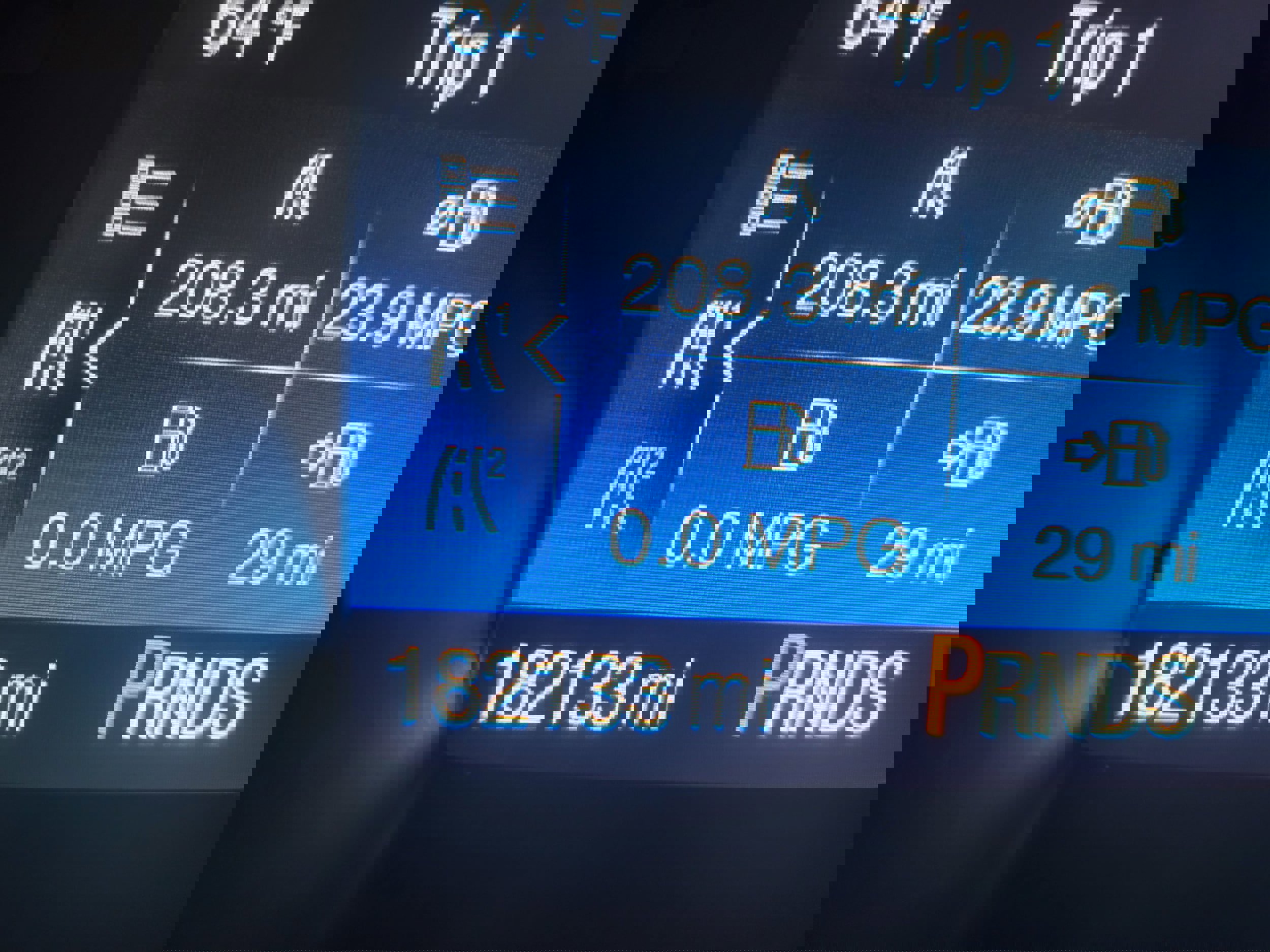 Used 2017 Ford Escape Titanium image 22