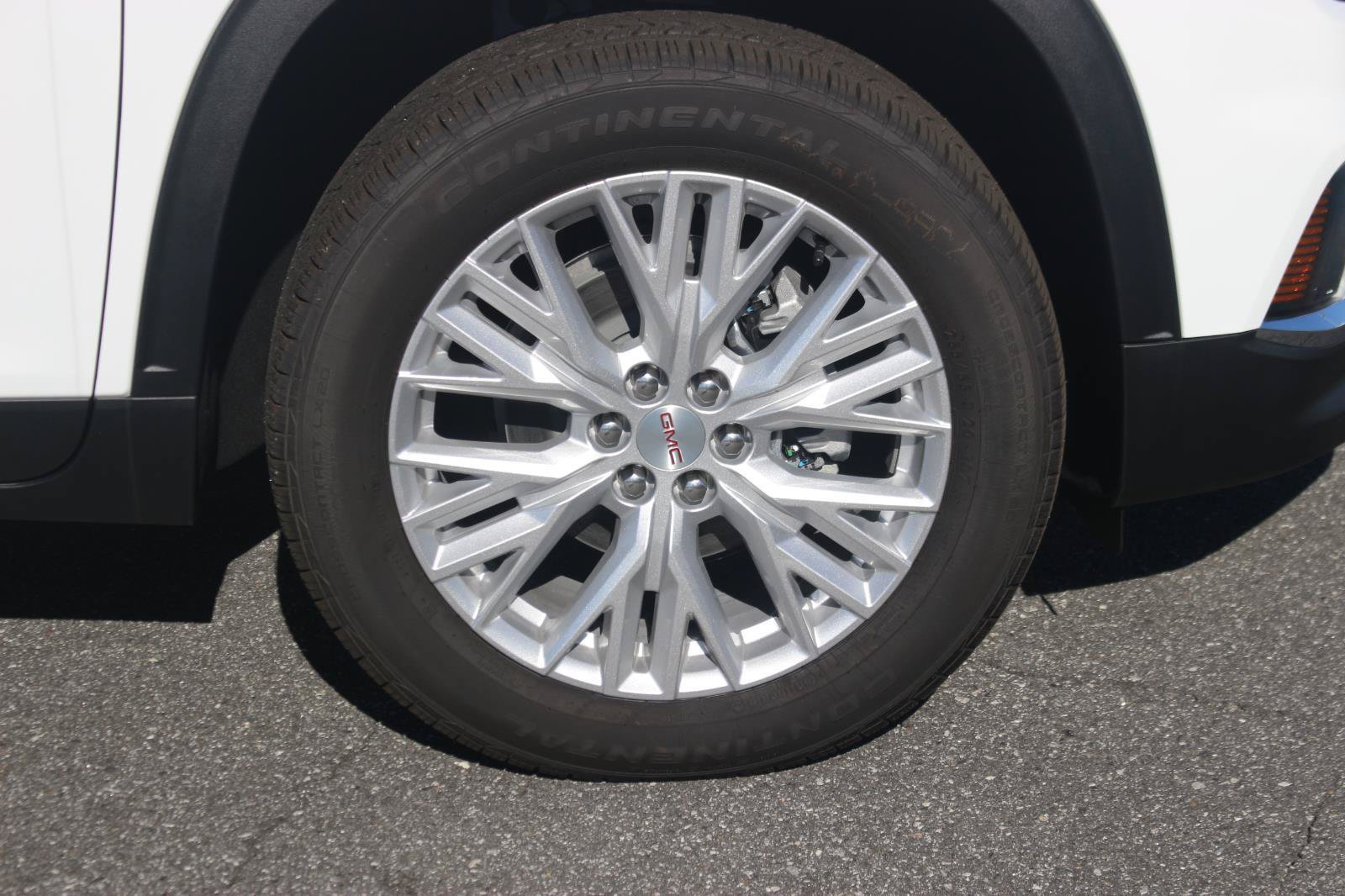 New 2025 GMC Acadia Elevation w/ Elevation Premium Package FWD image 9